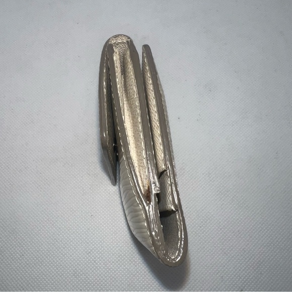 Authentic Louis Vuitton Ludlow Compact Coin & Card Wallet - Picture 6 of 11